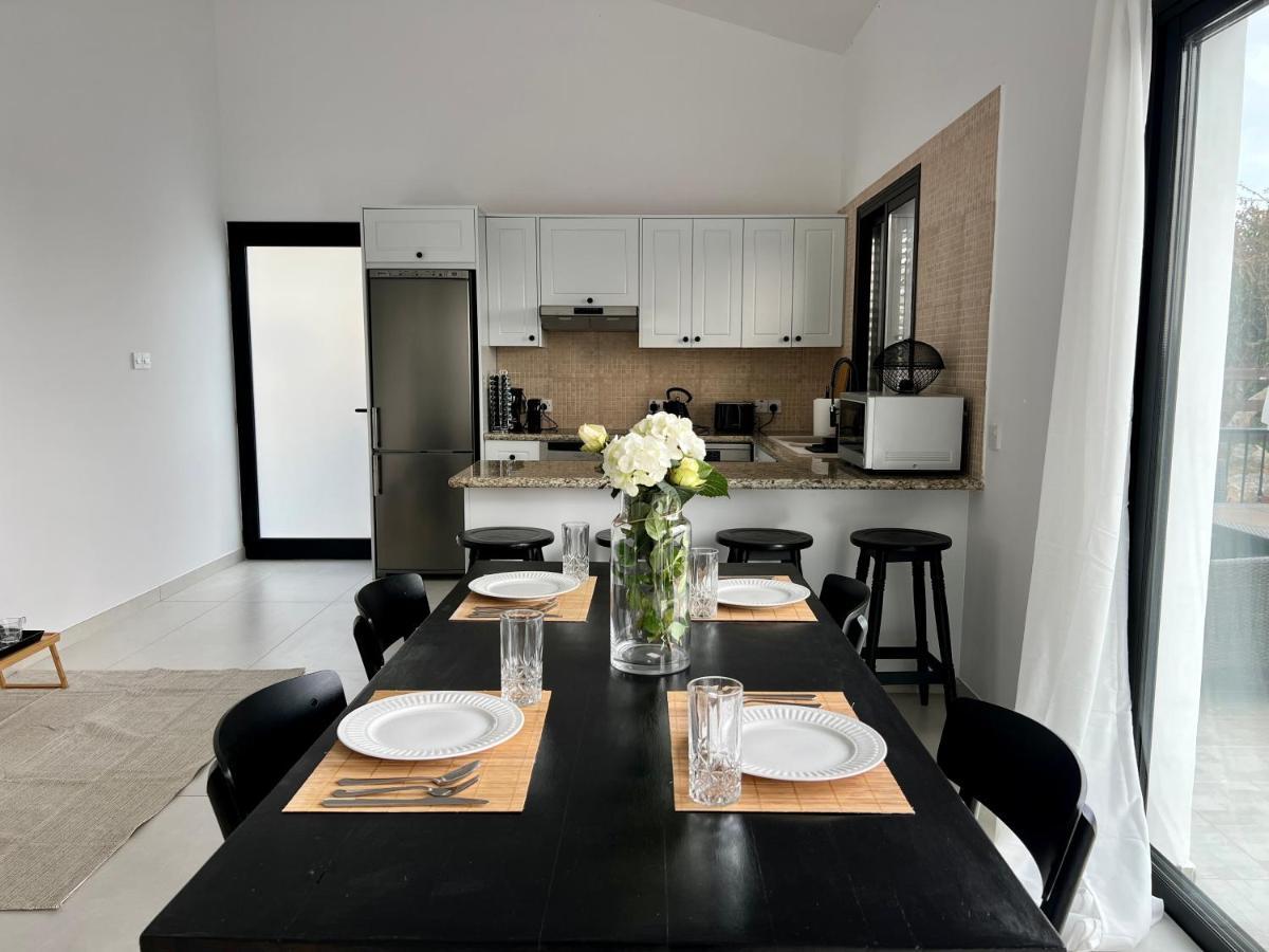 Zeus Holiday Home Писсури Экстерьер фото