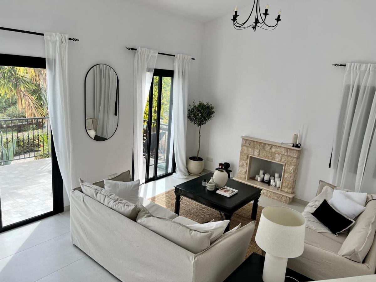 Zeus Holiday Home Писсури Экстерьер фото